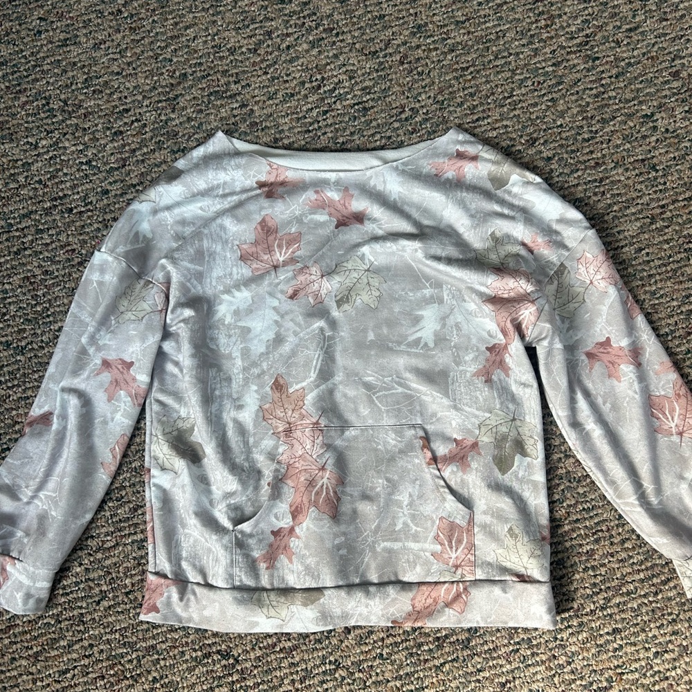 Camo women’s long sleeve